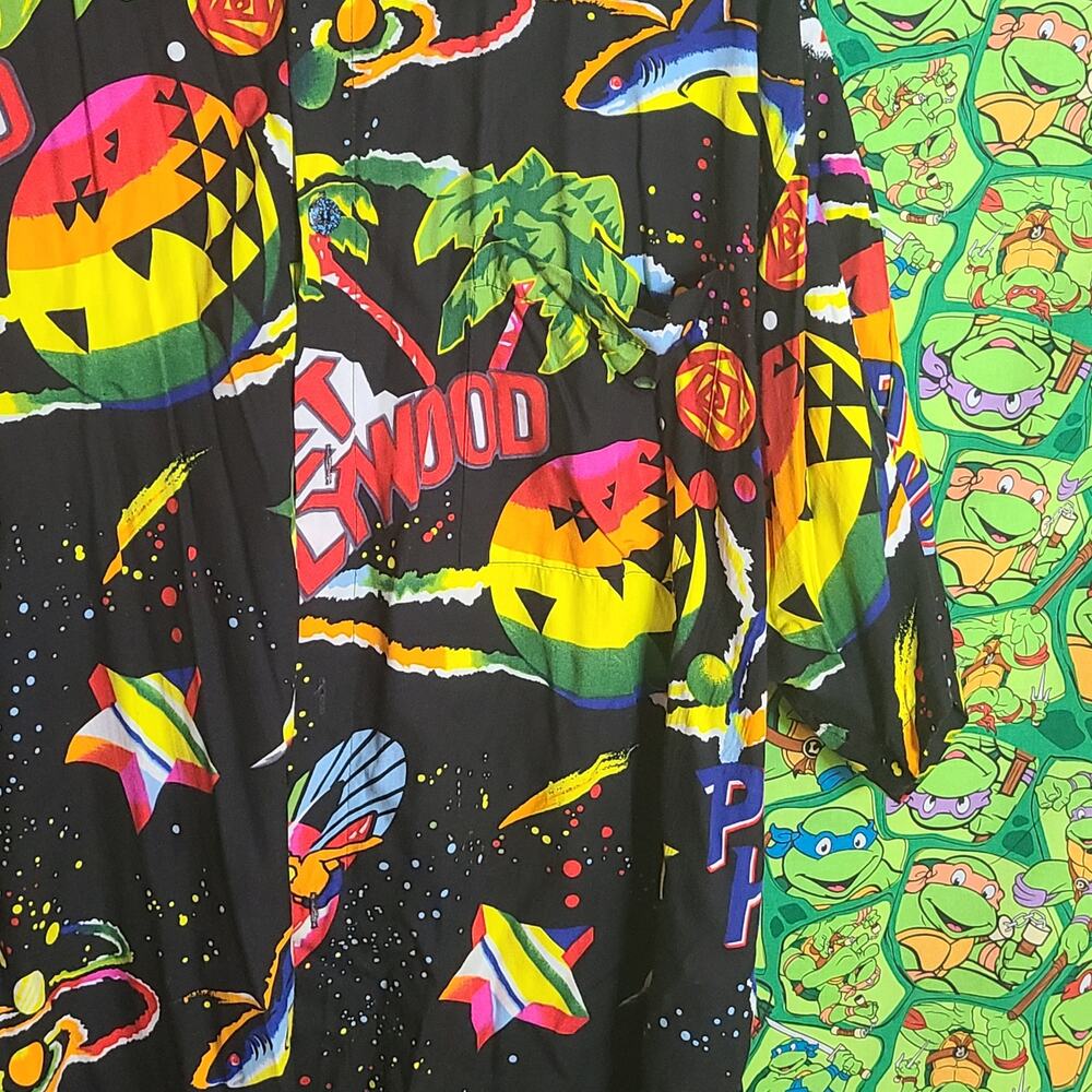 Planet Hollywood Men's Collared Short Sleeve Shirt Size XL Black Galactic Print - Picture 3 of 9